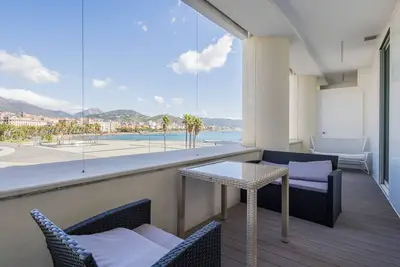 Image de Luxury Seafront Apartment Private Terrace Crescent