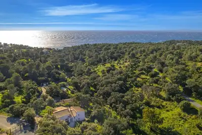 Image de Villa Vue Mer & Forêt Estérel - 10' à pied des plages - 5 Ch-Calme Absolu