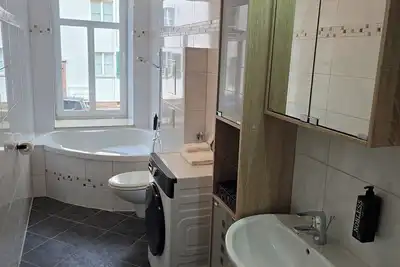 Image de Ground floor apartment + balcony + private parking space