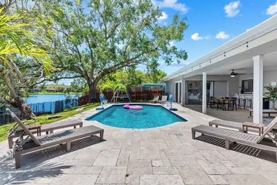 Image de Spacious villa w/private pool, Bbq & game room