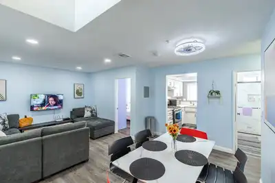 Image de Perfect 3-bedroom apartment with Ac in peaceful Alhambra