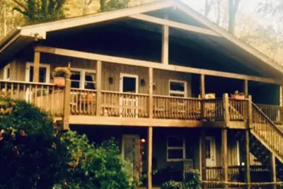 Image de 5-bedroom cabin in a relaxing community with stunning Mountain Views! ! !