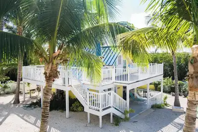 Image de Cottage By The Sea ~Wonderful Family Friendly 2-bedroom with Ac in East End