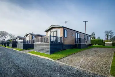 Image de Bumblebee - 2 Bedroom Lodge - Manorbier