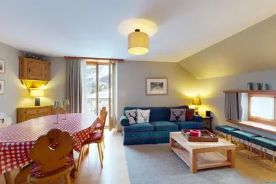 Image de Spacious 3-Bedroom Apartment with Balcony & Mountain Views in Champfèr