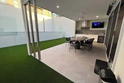 Image de Charming 3-bedroom house in beautiful Manly with Ac