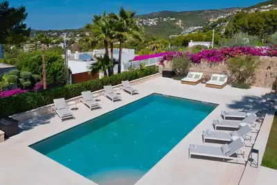 Image de Luxurious and Modern 7 Bedroom Property in Portals