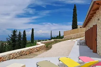 Image de Villa « Melivaroni » avec vue sur la mer, Wi-Fi et climatisation