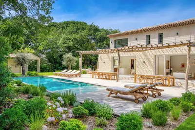 Image de Saint-Tropez - Prox Centre Et Plage - 5 Chambres - Piscine Chauffee