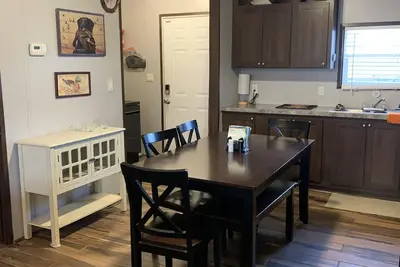 Image de Spacious 4-bedroom mobile home across road from Reelfoot Lake with Ac