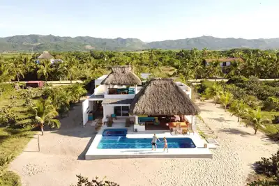 Image de Casa Quetzal - Private beachfront villa - Swimming pool & total peace & quiet