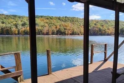 Image de Bears Den-Secluded cove, Lakefront Cabin, Lake access and amazing lake view
