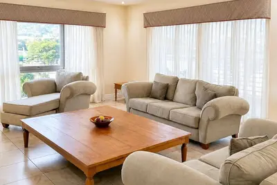 Image de Comfy Three-Bedroom Condo • Family • Getaway • Cozy • Secure