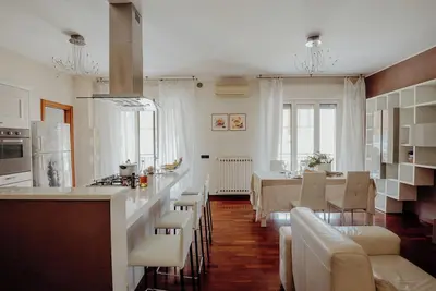 Image de La Gemma Rossa by Monholiday