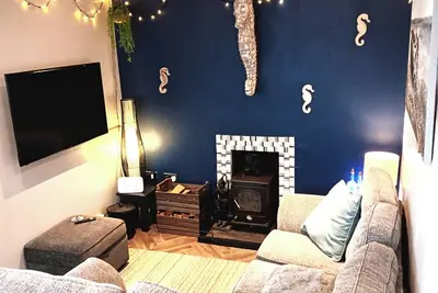 Image de 3 Bed Chalet  Sleeps 6  Pets  Garden Log Burner