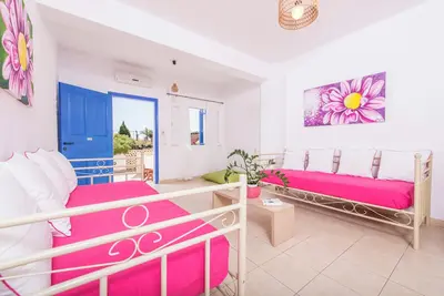 Image de 1- bed apt near black beach-Sleeps 4-Parking