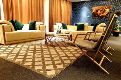 Image de Opulent Designer Living Space with Premium Comfort & Style 3-bedroom Ikoyi Lagos