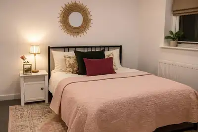 Image de Walk to Anfield Stadium, parking, workspace, sleeps 4