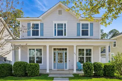 Image de New 3 mins to Old Town, Charming Bluffton family retreat, game room