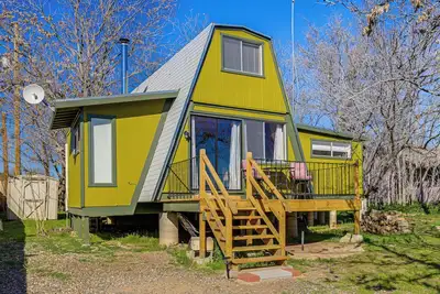 Image de Hike, Bike & Atv! A-Frame Rimrock Cabin w/ Views