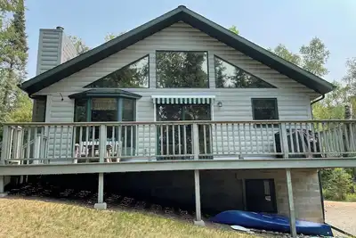 Image de Enchanted private cabin on pristine lake