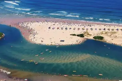 Image de House on Praia do Sonho beach, Ponta do Papagaio, Pinheira, Praia do Meio, Guarda do Embaú