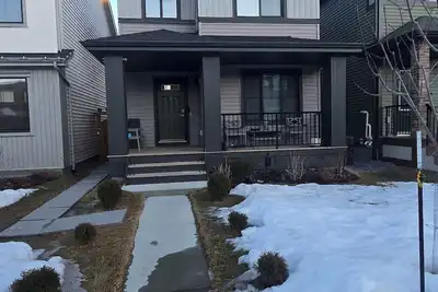 West Edmonton suite - 2 Br- 2 beds - 1 bath basement unit\n