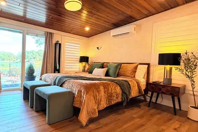 Image de 4br Villa: Lakefront Retreat with Harry Potter Game Loft near Downtown Orlando