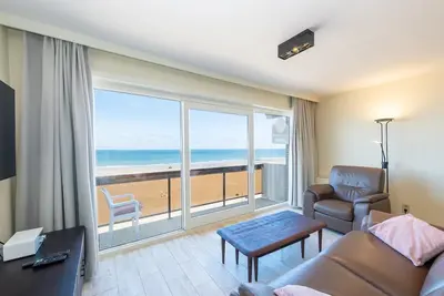 Image de Appartement avec terrasse et vue sur mer