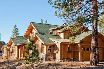 Image de Awesome 3000sf 4-bedroom cabin at Old Greenwood Truckee in Tahoe Mountain Club