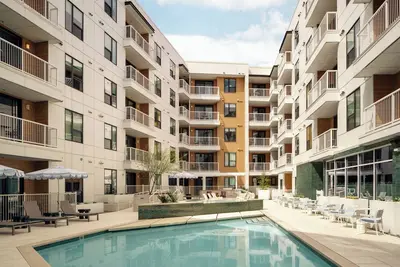 Image de Pool | 1bdr Executive Suite w/ Balcony | The Code
