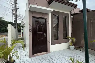 Image de Maison confortable à louer avec 1 chambre à Hermosa, Philippines