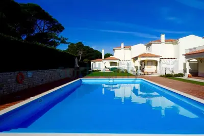 Image de Duarte 9 - Maison mitoyenne avec accès à piscine privée