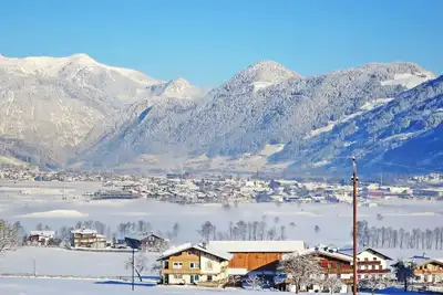 Image de Magnifique maison de vacances privée pour 13 personnes avec Wifi, Tv et terrasse
