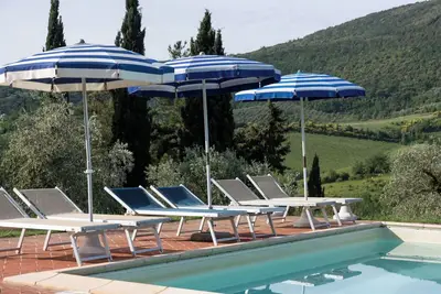 Image de Belle maison de vacances privée avec piscine privée, Wifi, Tv, animaux admis et vue panoramique