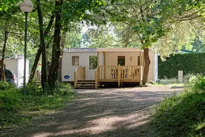 Image de Mobil-home cosy avec terrasse pour 4 personnes