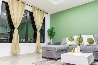 Image de 2 room apartment with private patio very close to chipichape