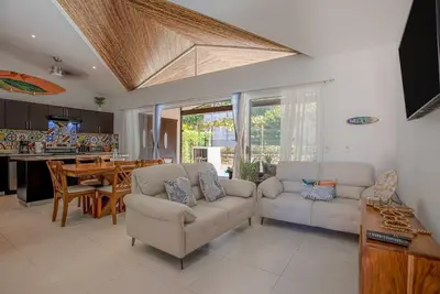 Image de Casago-Piscina Privada & Estilo Tropical a Minutos de la Playa