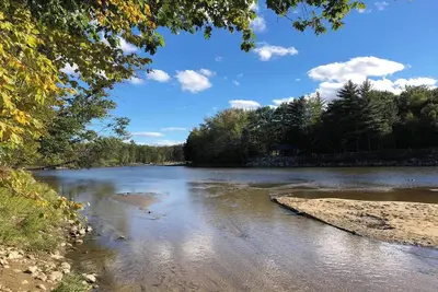 Image de Spacious 4br Retreat/ Short Walk To Saco River/Prime Location