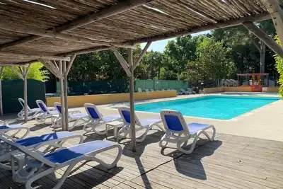 Image de ZEcamping 2 étoiles piscine pet friendly mobil-home Tv clim 32m2