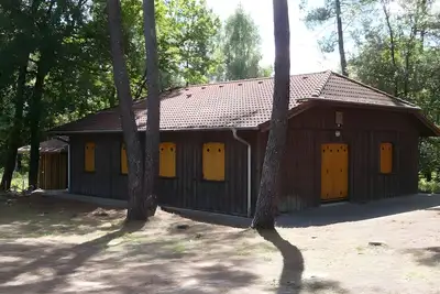 Image de Maison Sulz avec jardin à Montendre, idéale pour groupes et familles