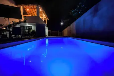 Image de Deluxe two bedroom suite near Zicatela Beach! Pool-Starlink-Full Kitchen