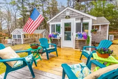 Image de Cozy 1 bedroom cottage in beautiful Orleans with Ac. A perfect spot to get away.