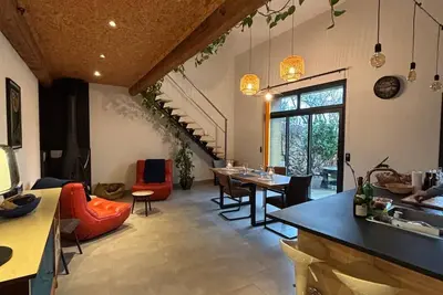 Image de Proche Béziers maison atypique, \"Loft Vigneron\"