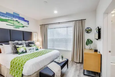 Image de 2647 Resort Suite • Spa & Pool • Near Disney+Uni