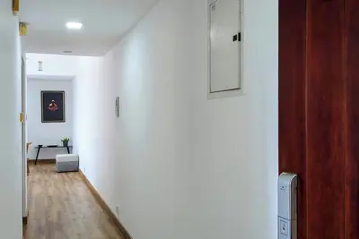 Image de 3-bedroom apartment in peaceful Colombo with Ac, gym and pool access