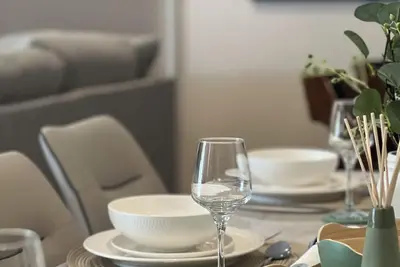 Image de Beautiful newly refurbished house with brand new furniture and furnishings