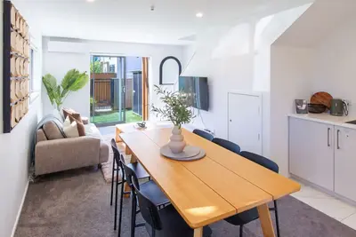 Image de Walk to Hagley Park | Ev Charger | 3 Bed 3 Bath