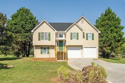 Image de Modern 4br Home w/ King Bed and Fire Pit