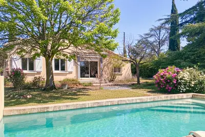 Image de Maison avec piscine privée